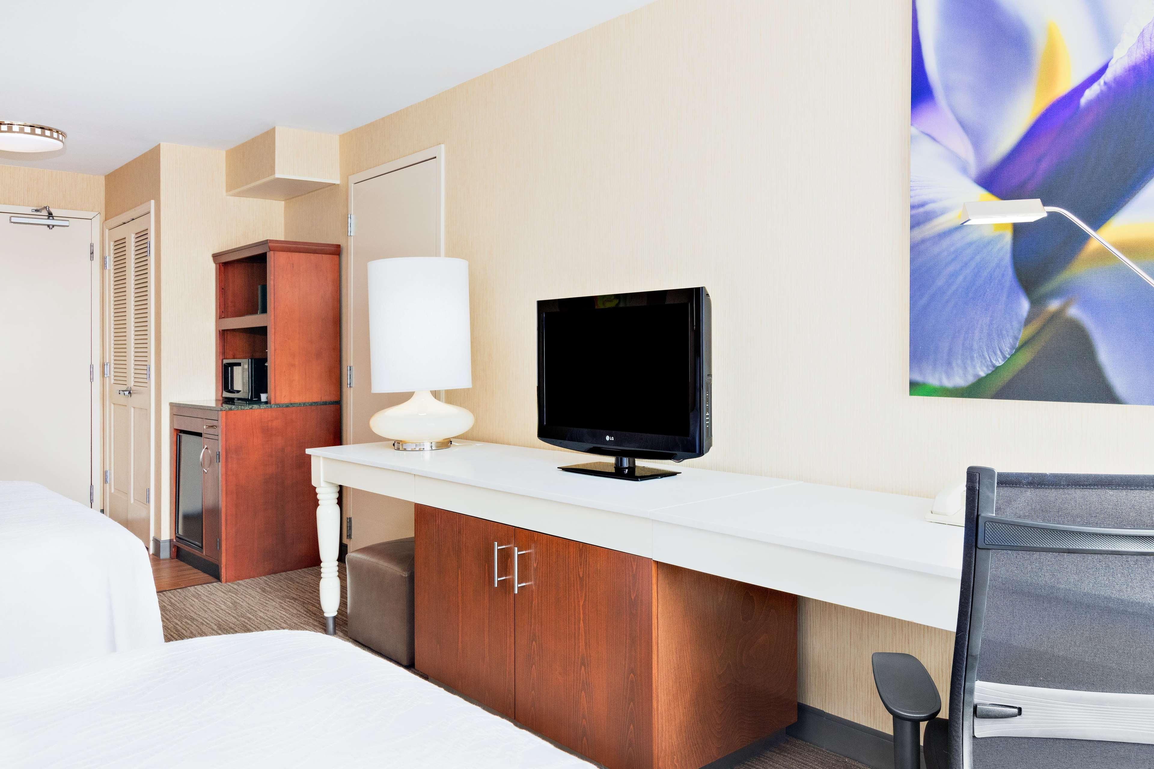 Hilton Garden Inn Folsom Exteriér fotografie