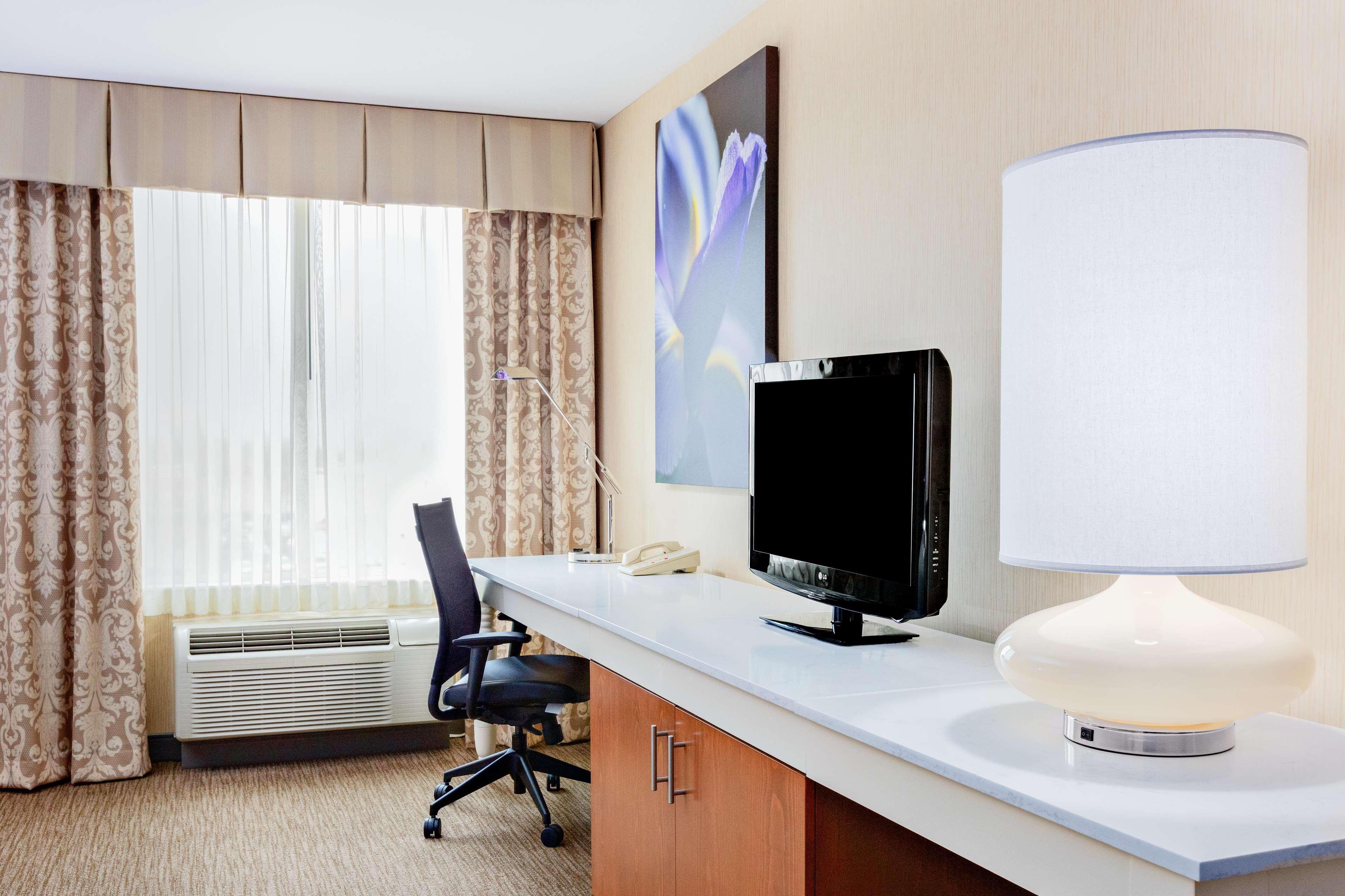 Hilton Garden Inn Folsom Exteriér fotografie